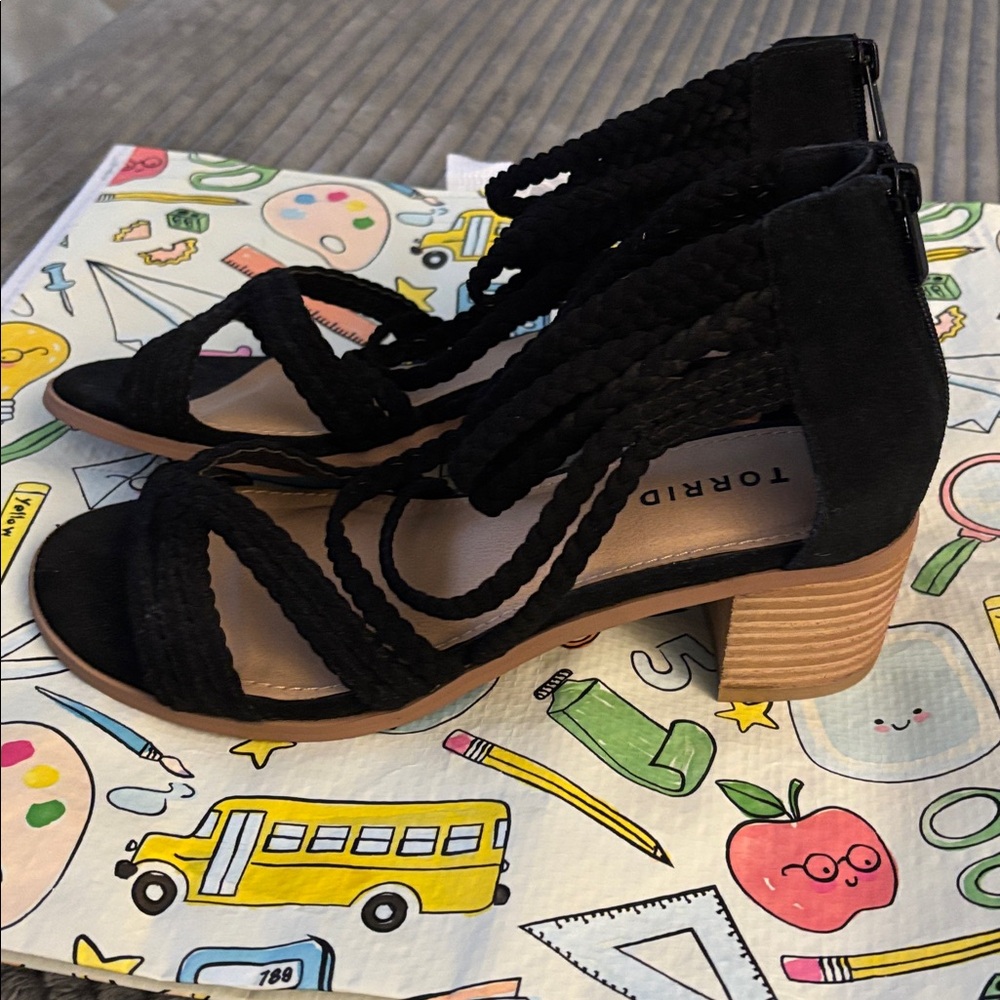 Torrid Shoe - Picture 3 of 7